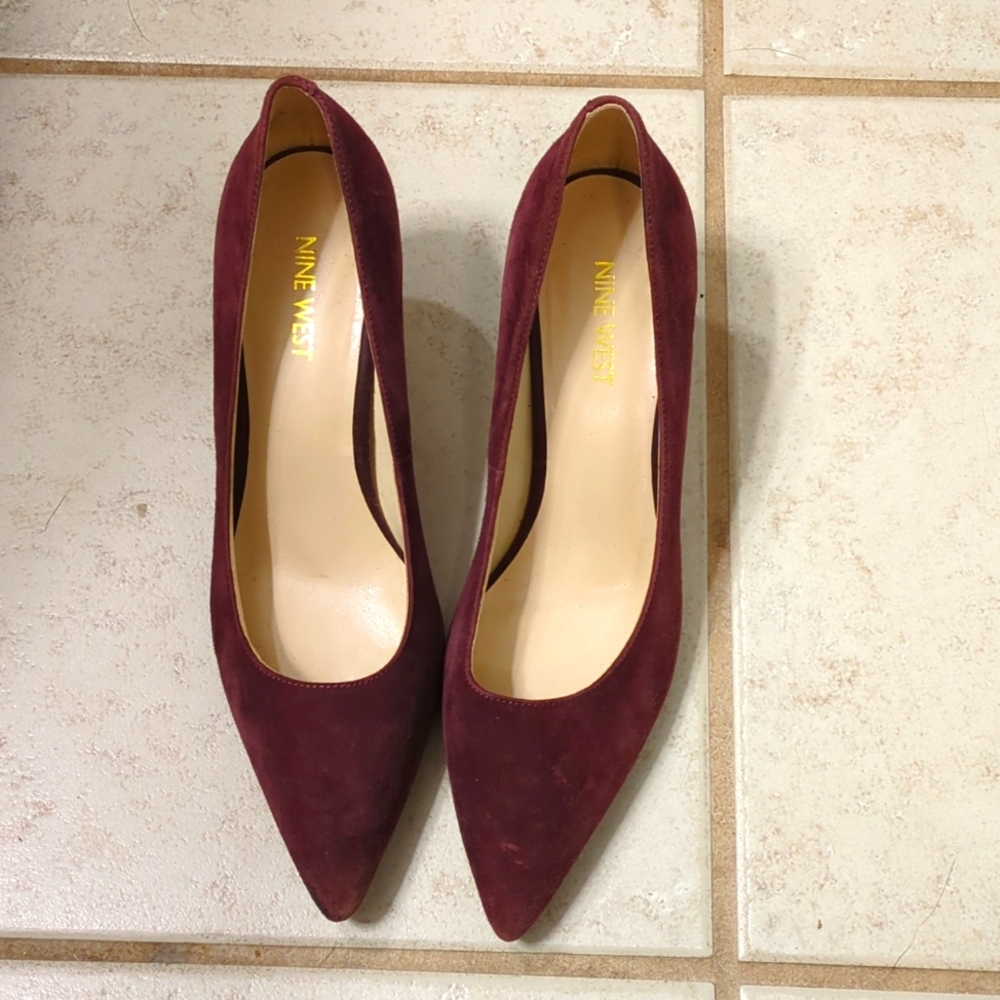 Purple suede 9 West pumps